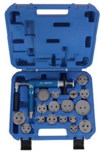 PNEUMATYCZNY ŚCIĄGACZ DO TŁOCZKÓW HAMULCOWYCH PRAWO/LEWO, 18cz. WALIZKA King Tony