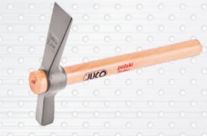 Młotek murarski oprawny tradycyjny   0,5 kg Juco                