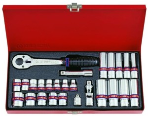 ZESTAW NASADEK 3/8'' 27cz. KRÓTKIE 12-kąt. CALOWE 1/4 - 3/4''/DŁUGIE 6-kąt.CALOWE 5/16-13/16'' Z AKCESORIAMI,CHROM King Tony