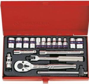 KPL. NASADEK 1/4''  18cz. KRÓTKIE,  6/8-kąt.  4 - 12mm  Z  AKCESORIAMI, CHROM, KASETA King Tony