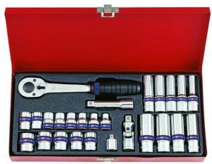 ZESTAW NASADEK 3/8''  27cz.  KRÓTKIE / DŁUGIE  6-kąt.  7 - 19mm  Z  AKCESORIAMI, CHROM, KASETA King Tony