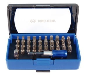 ZESTAW BITÓW 1/4'' 32cz.  Z UCHWYTEM 7702-25 + 753-63,  PŁASKIE 3 - 6mm, PH1 - PH3, PZ1 - PZ3, HEX  3 - 6mm,  TORX  T10 - T40 King Tony